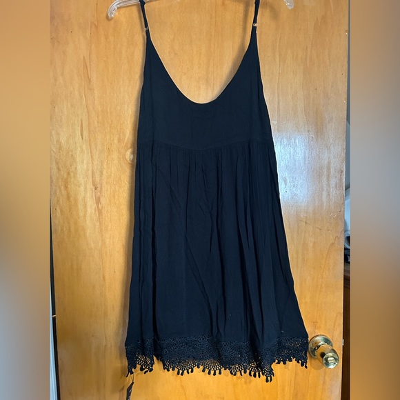 NWT Lulus Rhiannon Black lace dress - Picture 2 of 4